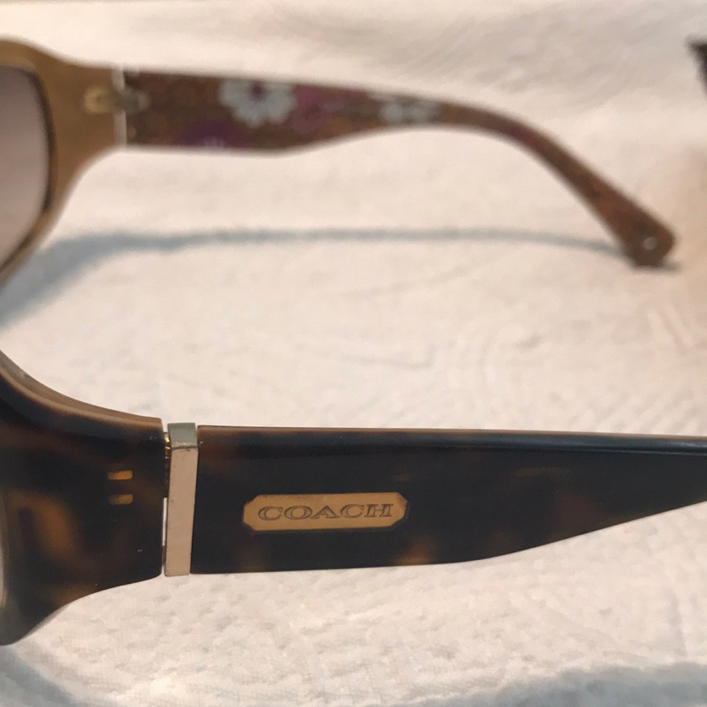 Authentic Coach sunglasses - Picture 3 of 5